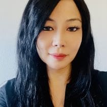 Julie is one of the best mobile massage therapists in Las Vegas at Tranquil