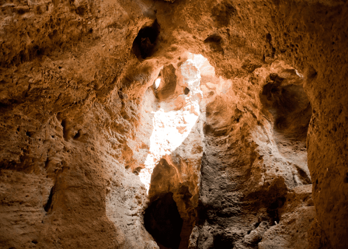 A picture of the Cave of Munits that represents a once in a lifetime thing to do in Los Angeles