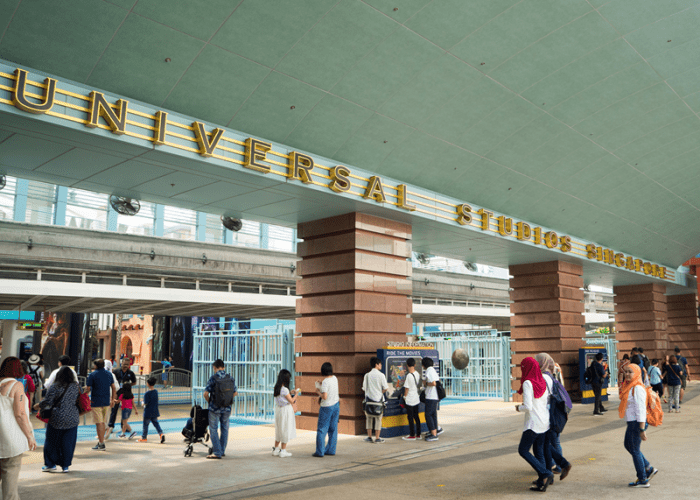 This is picture of Universal Studios in LA that represents a once in a lifetime thing to do in Los Angeles